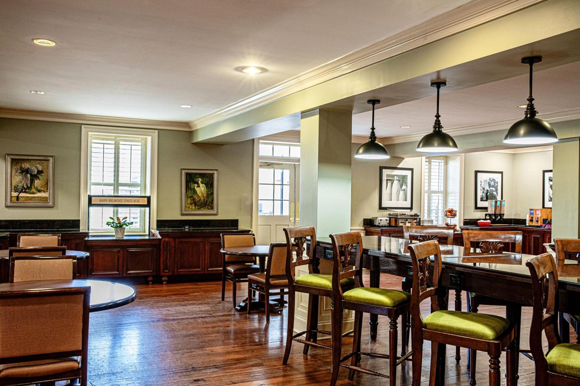 Hampton Inn Charleston-Historic District Exterior foto